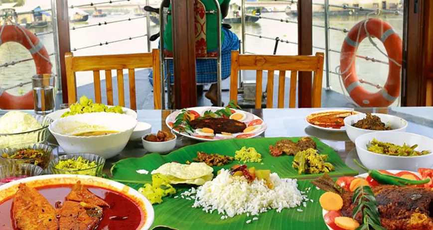 kerala houseboats food.