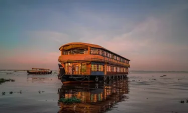 Alleppey houseboat packages